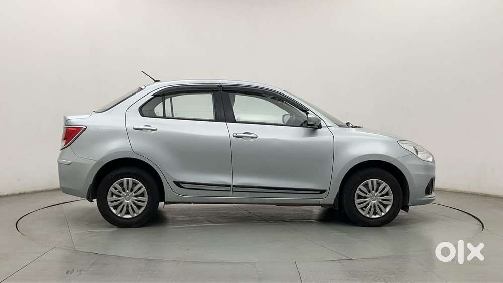 Maruti Suzuki Dzire Vxi Ags, 2024, Petrol