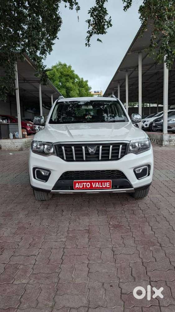 Mahindra Scorpio-n 2.2 Z6 Diesel At 7 Str, 2023, Diesel