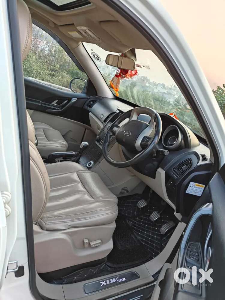 Mahindra Xuv500 2017 W10