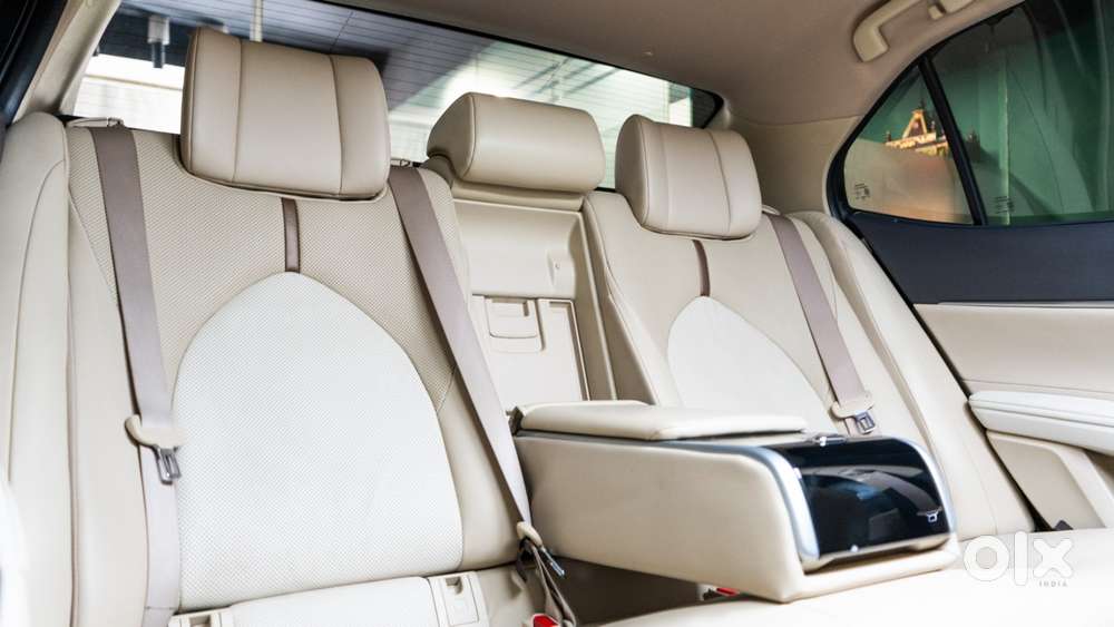 Toyota Camry Hybrid, 2024, Petrol