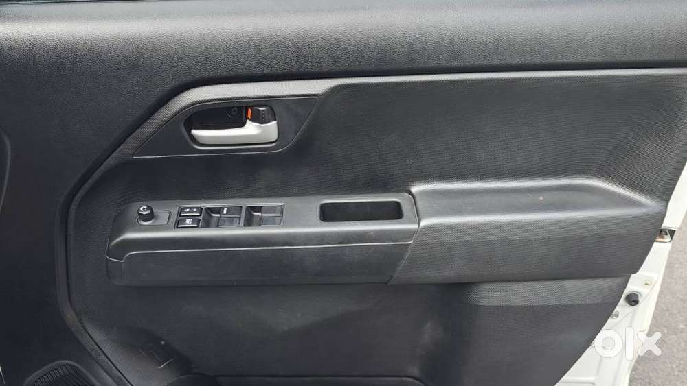 Maruti Suzuki Wagon R Zxi, 2022, Petrol