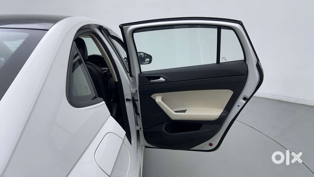 Volkswagen Virtus Highline Plus 1.0 Tsi At, 2023, Petrol