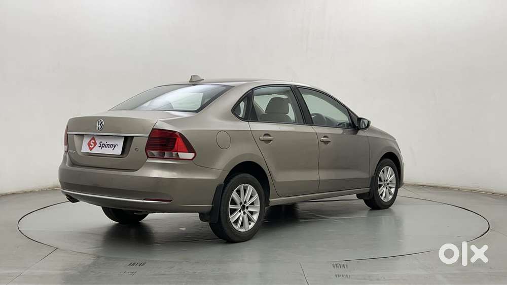 Volkswagen Vento 1.6 Highline, 2016, Petrol