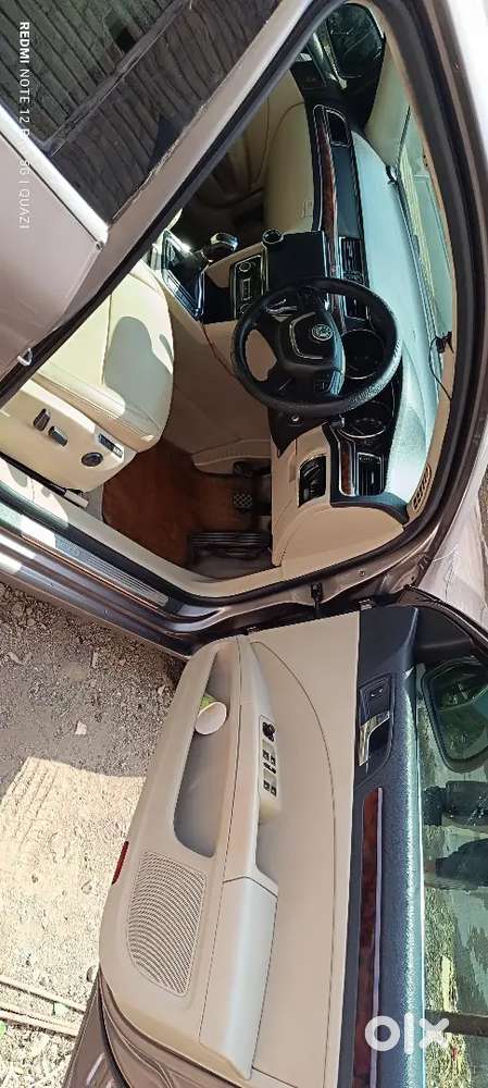 Skoda Superb 2011