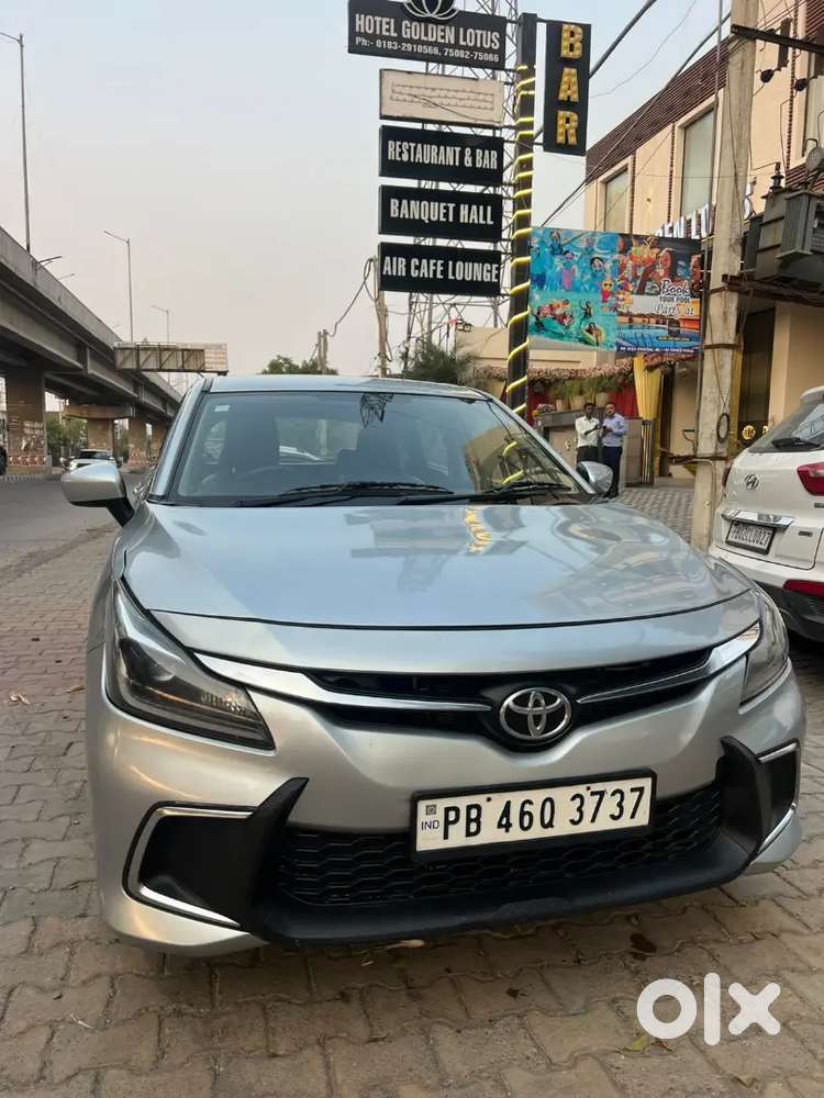 Glanza E
2022/23 
1st Owner Car
11 Hazar Chli 
All Original Car