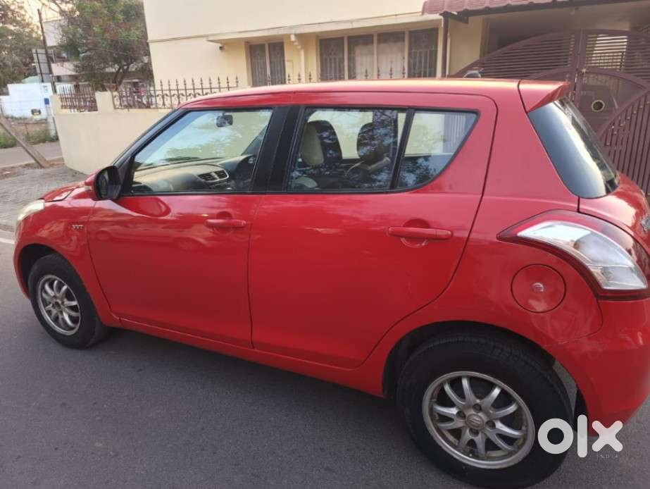 Maruti Suzuki Swift Vxi + Manual, 2016, Petrol