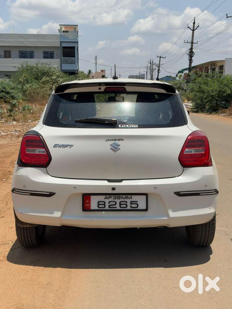Maruti Suzuki Swift Vvt Zxi, 2022, Petrol