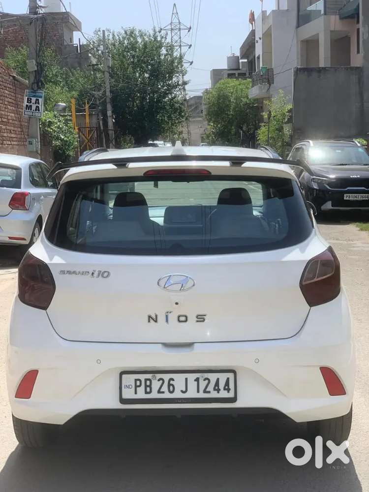 I10 Nios Cng + Petrol Company Fitted 2022 Model 1 Owner Full Insurance