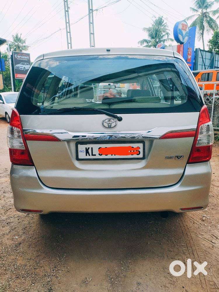 Toyota Innova 2004-2011 2.5 V Diesel 8-seater, 2008, Diesel