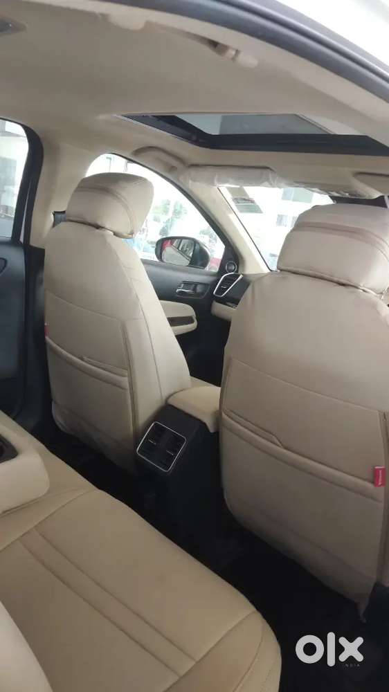 City Vx Cvt Apex Edition Brand New Just 2000 Km.