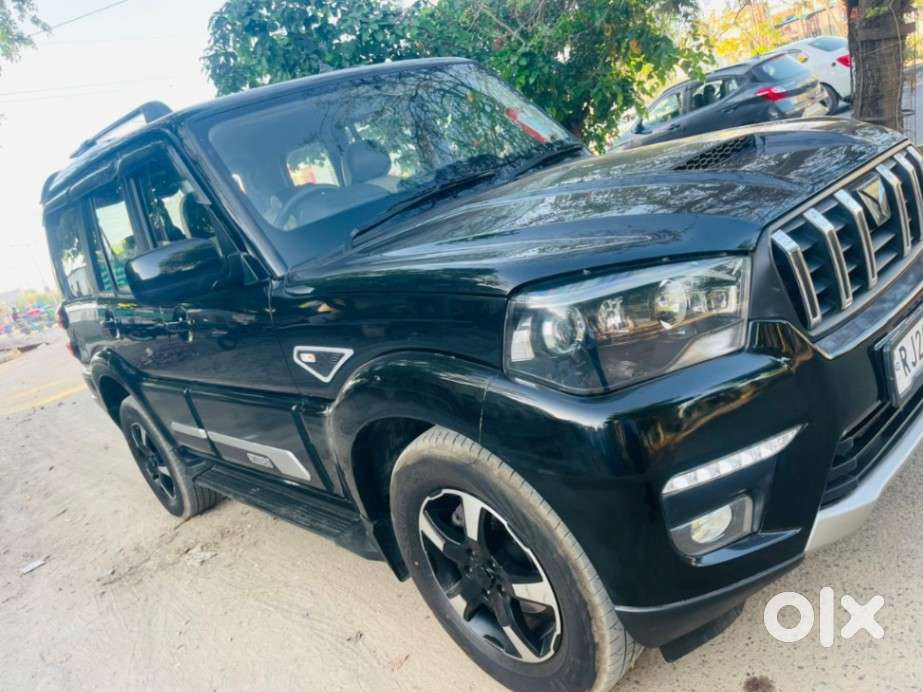 Mahindra Scorpio Classic 2.2 S 11 Mt 7 Str, 2024, Diesel