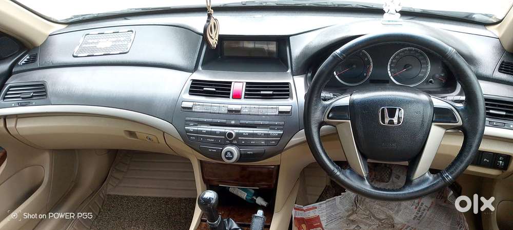 Honda Accord 2.4 Elegance Manual, 2011, Petrol