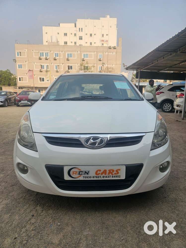 Hyundai I20 2009-2011 Asta, 2011, Petrol