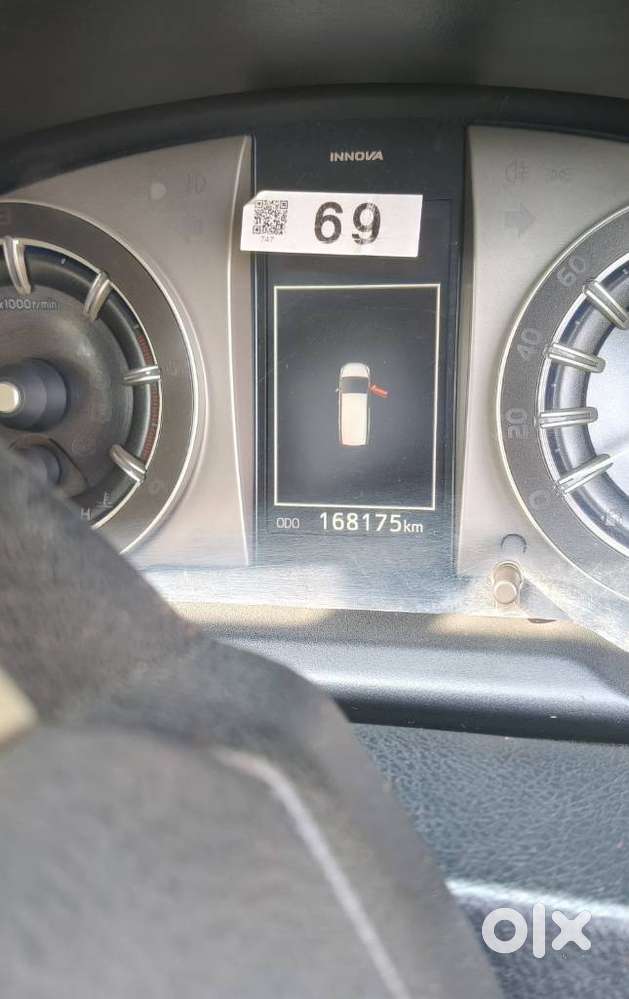 Toyota Innova Crysta 2.4 V 8 Str, 2017, Diesel