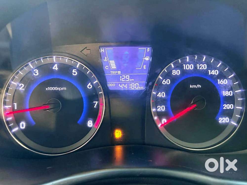 Hyundai Verna 1.6 Vtvt Sx, 2016, Petrol