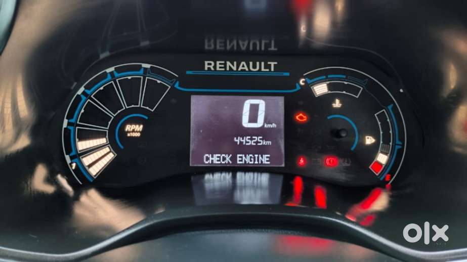 Renault Triber Rxz, 2021, Petrol