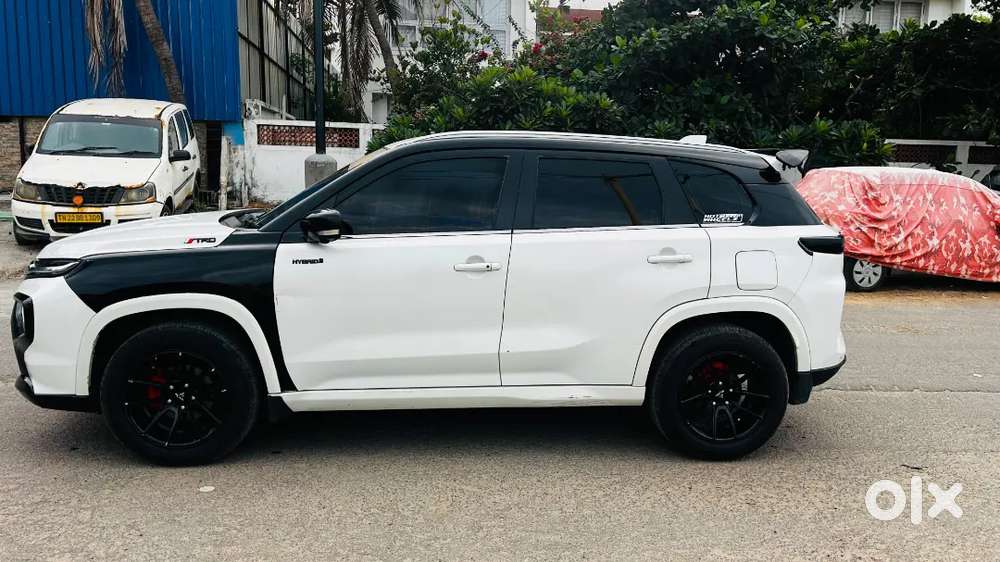 Toyota Urban Cruiser Hyryder 2023 Petrol Well Maintained