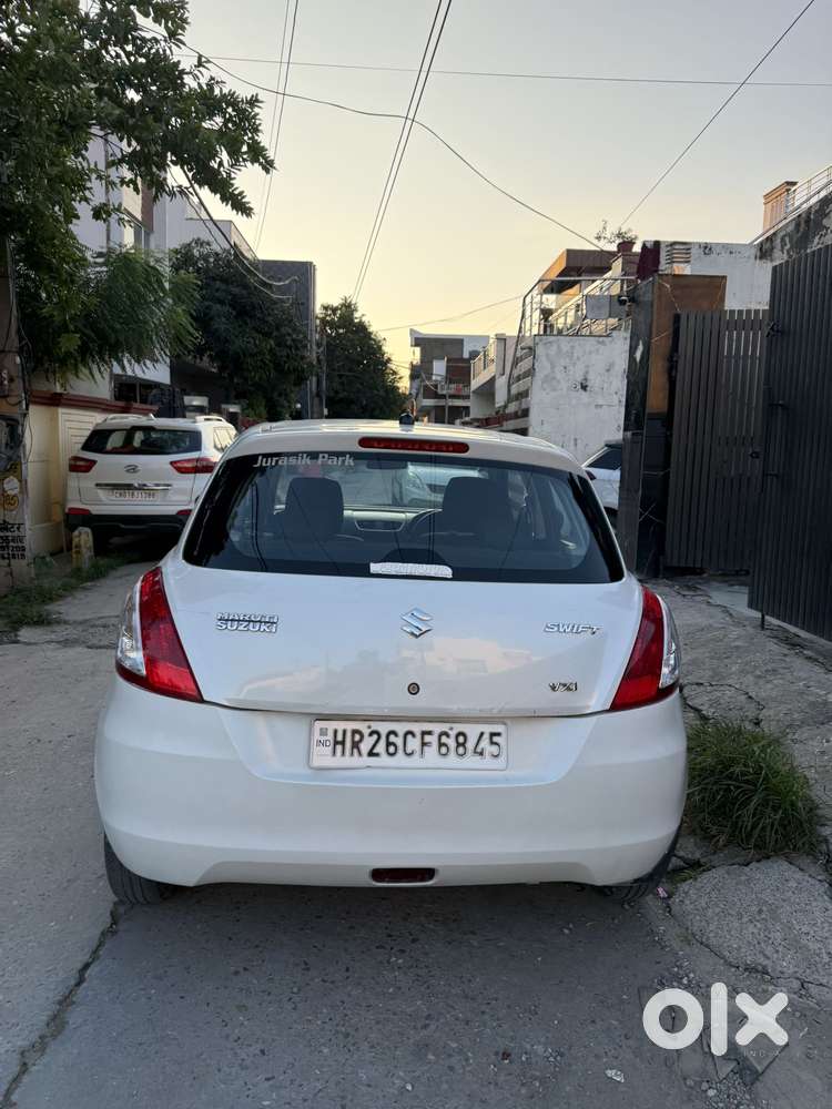 Maruti Suzuki Swift Vxi Optional, 2014, Petrol