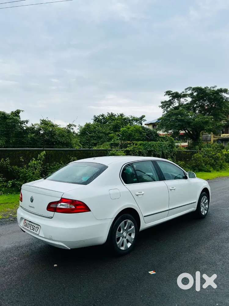 Skoda Superb 2012 Petrol Automatic Variant