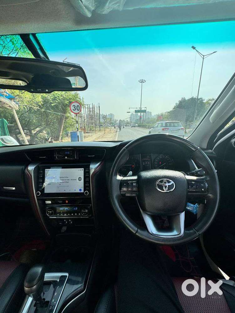 Toyota Fortuner Legender 4x2 At 2.8, 2025, Diesel