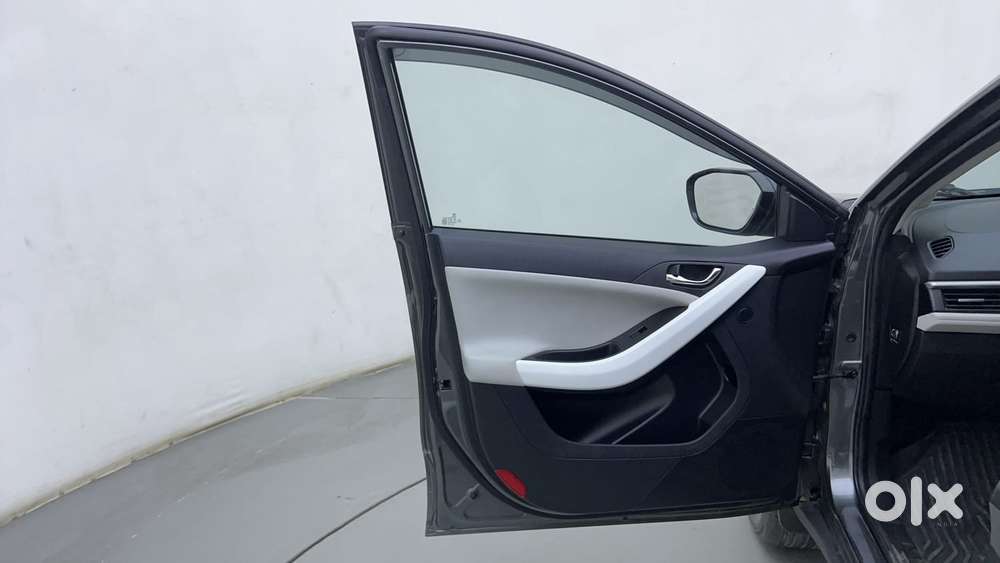 Tata Nexon Creative Plus S 1.2 Revotron Petrol 6 Amt, 2024, Petrol