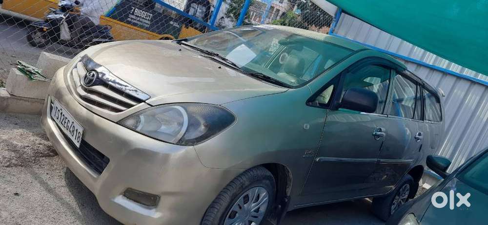 Toyota Innova 2.5 G (diesel) 7 Seater, 2011, Diesel