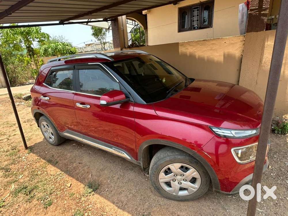Hyundai Venue 2021 Petrol 41000 Km Driven