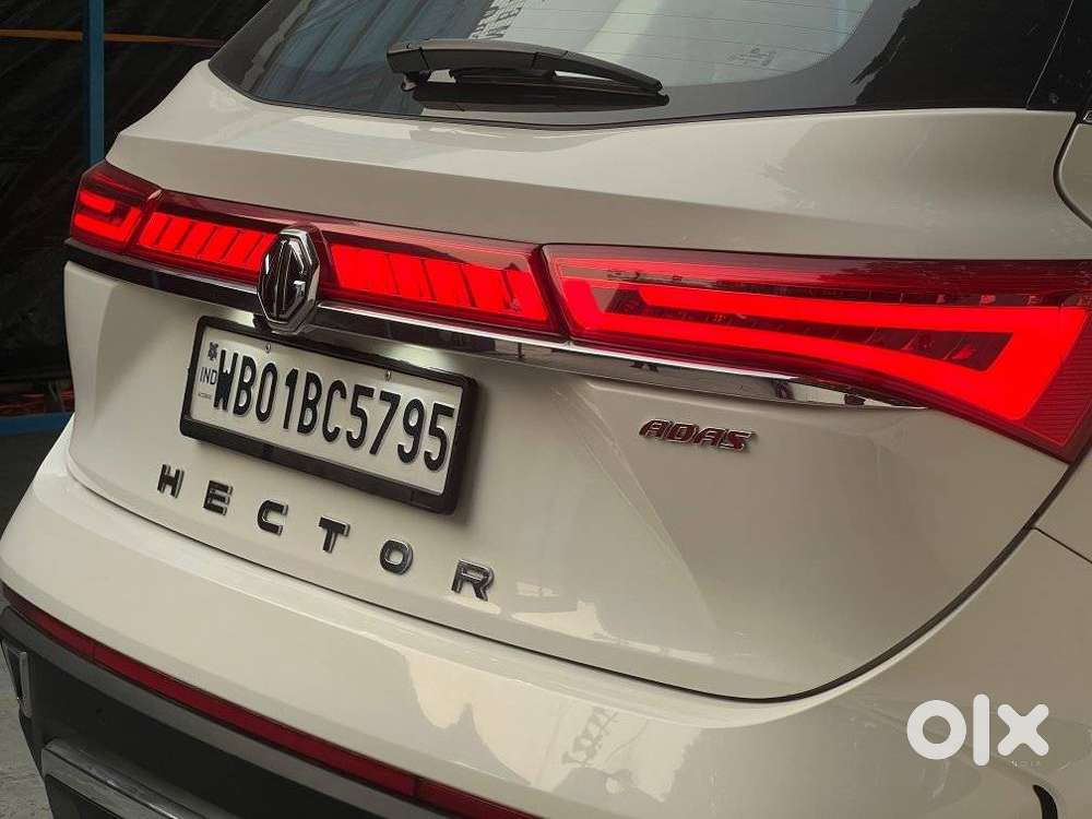 Mg Hector Savvy Pro 1.5 Turbo Cvt Dual Tone, 2025, Petrol