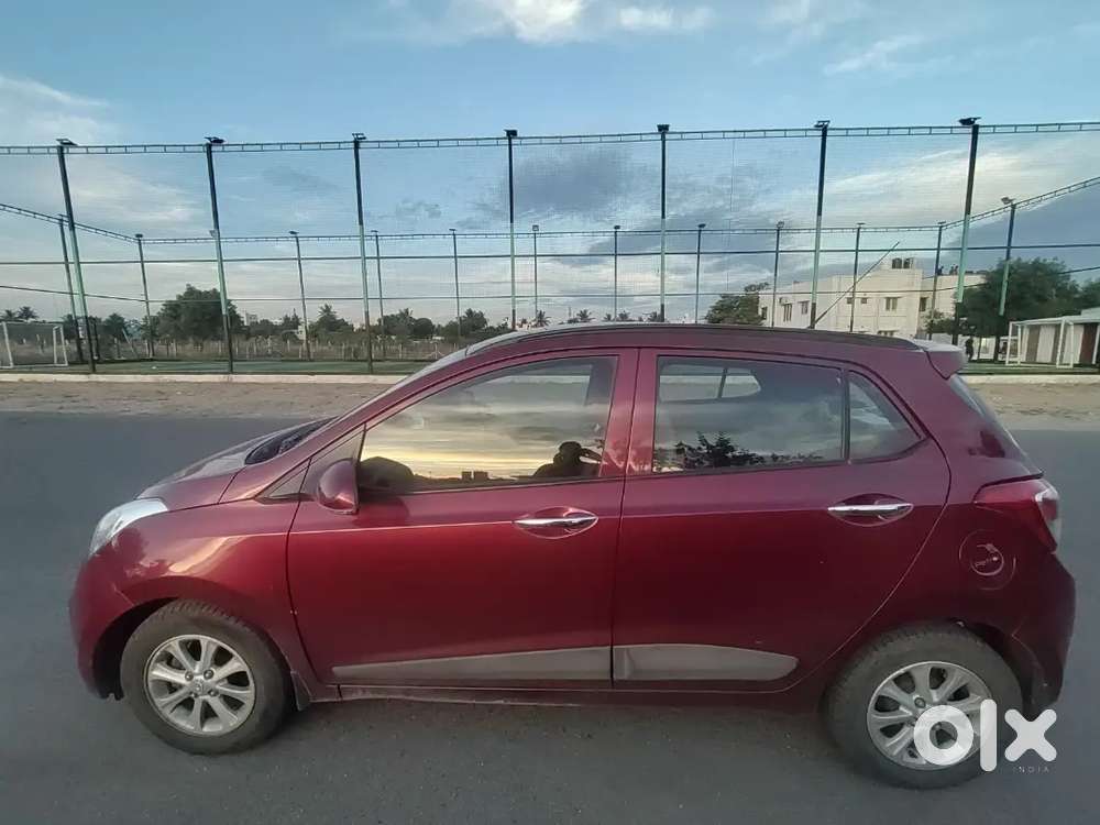 Hyundai Grand I10 Top Varient (asta) Automatic 2015 Model