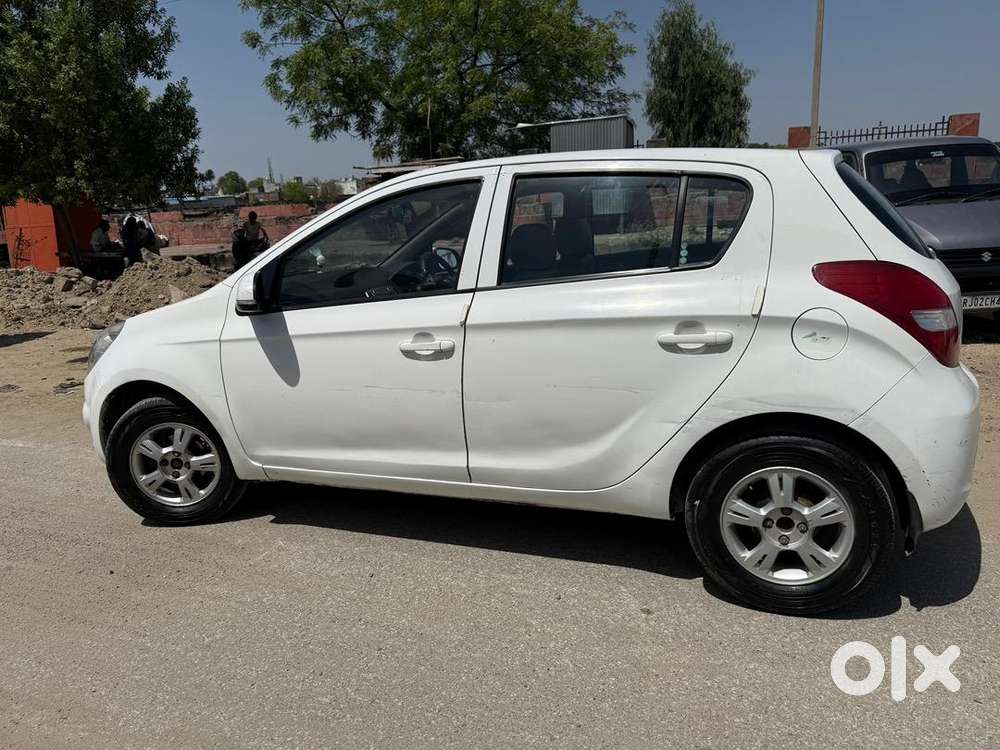 Hyundai I20 2011 Petrol 127000 Km Driven
