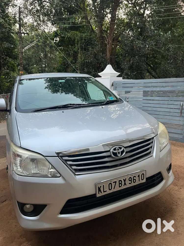 Toyota Innova Diesel 2013 7 Seater