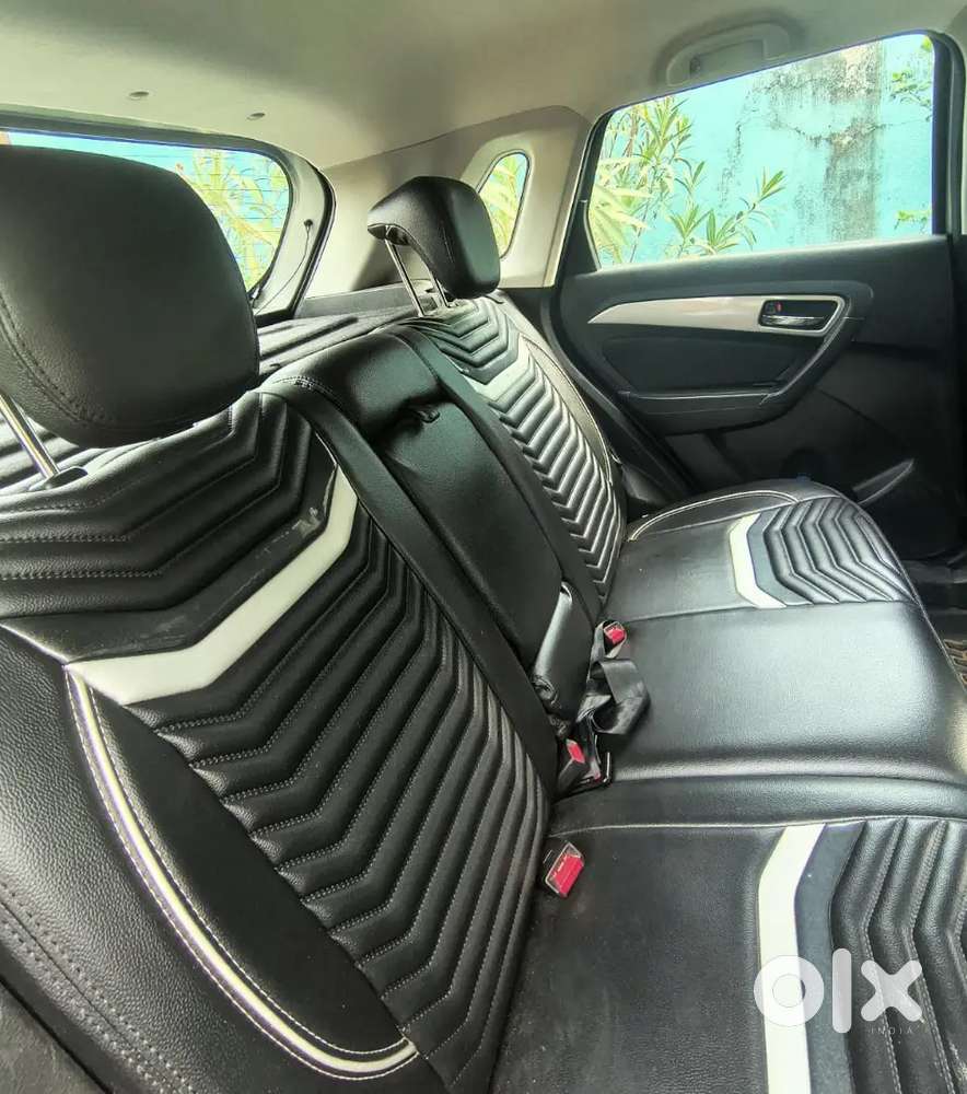 Suzuki Vitara Breeza 1.5 Zxi