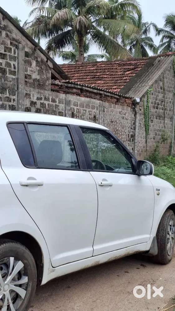 Maruti Suzuki Swift 2010 Vdi Bsiv