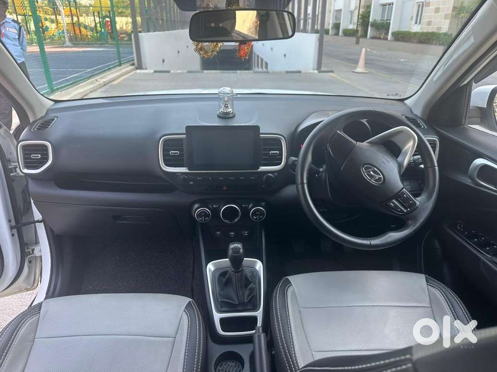 Hyundai Venue Petrol 2021