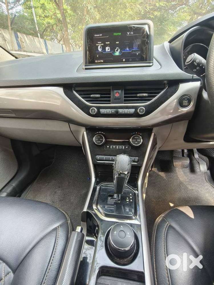 Tata Nexon Amt Xza Plus, 2019, Petrol