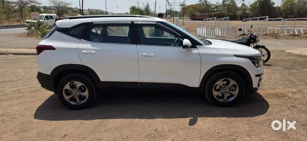 Kia Seltos With Company Service Record With Good Tyre Condition