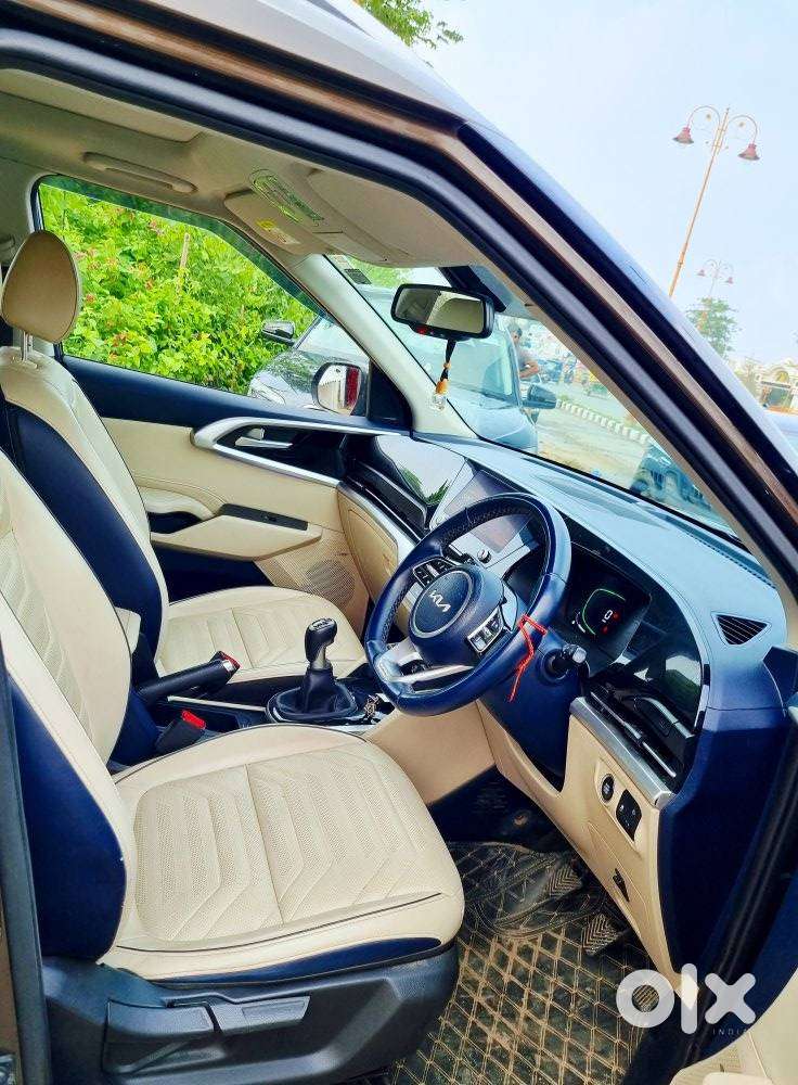 Kia Carens 1.5 Luxury Plus Diesel 6 Str, 2022, Diesel