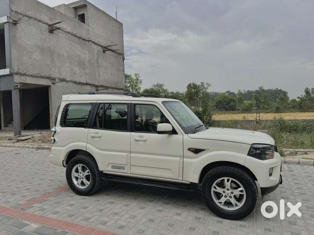 Mahindra Scorpio 2017