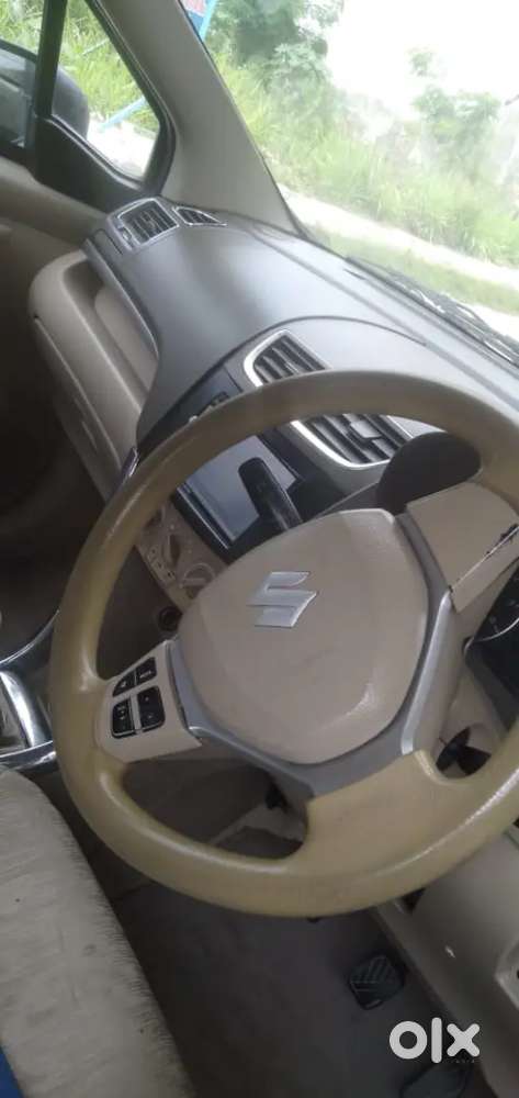 Maruti Suzuki Ertiga 2013