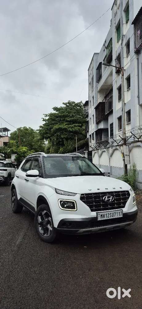 Hyundai Venue 2020 Diesel Well Maintained
