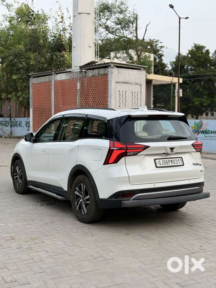 Mahindra Xuv700 2.2 Ax 5 Diesel At 7 Str, 2023, Diesel