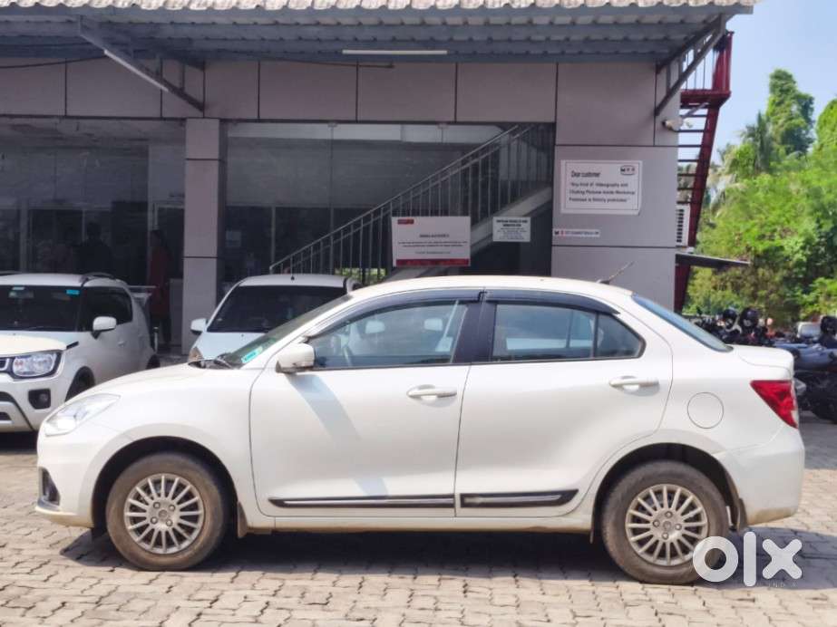 Maruti Suzuki Dzire 1.2 Vxi, 2023, Petrol