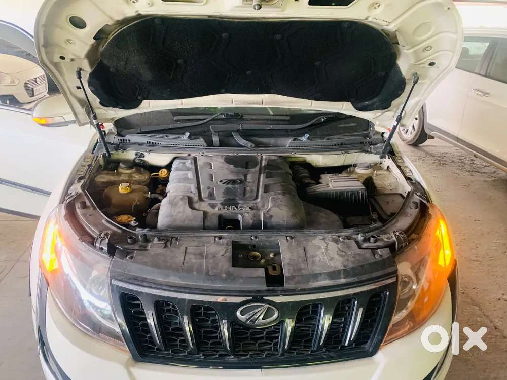 Mahindra Xuv500 2.2 W10 2018 Year