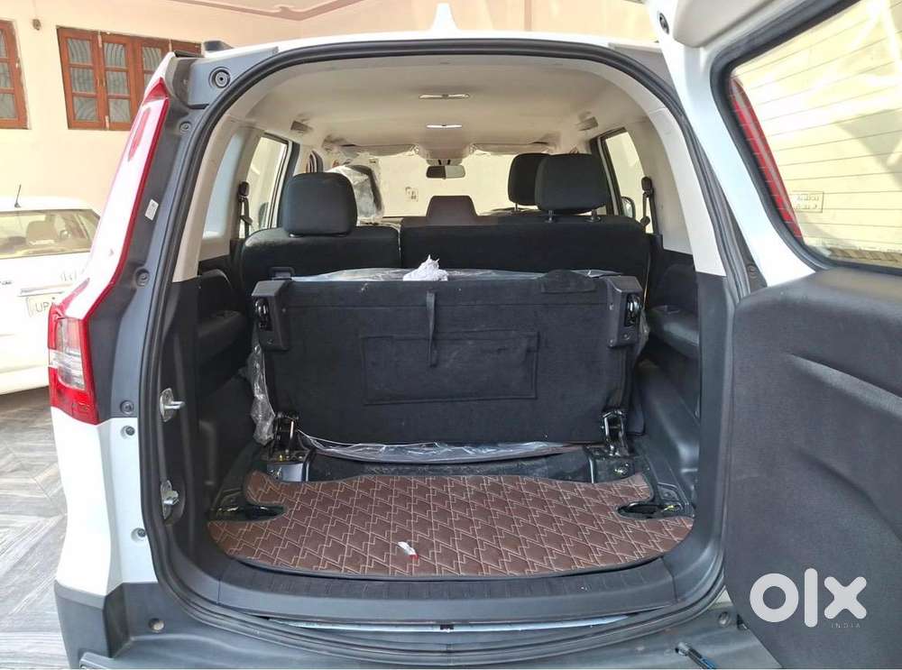 Mahindra Scorpio-n 2.0 Z4 Petrol At 7 Str, 2025, Petrol