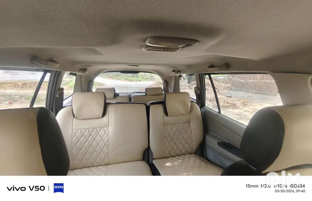 Toyota Innova Hycross 2013 Diesel 160000 Km Driven