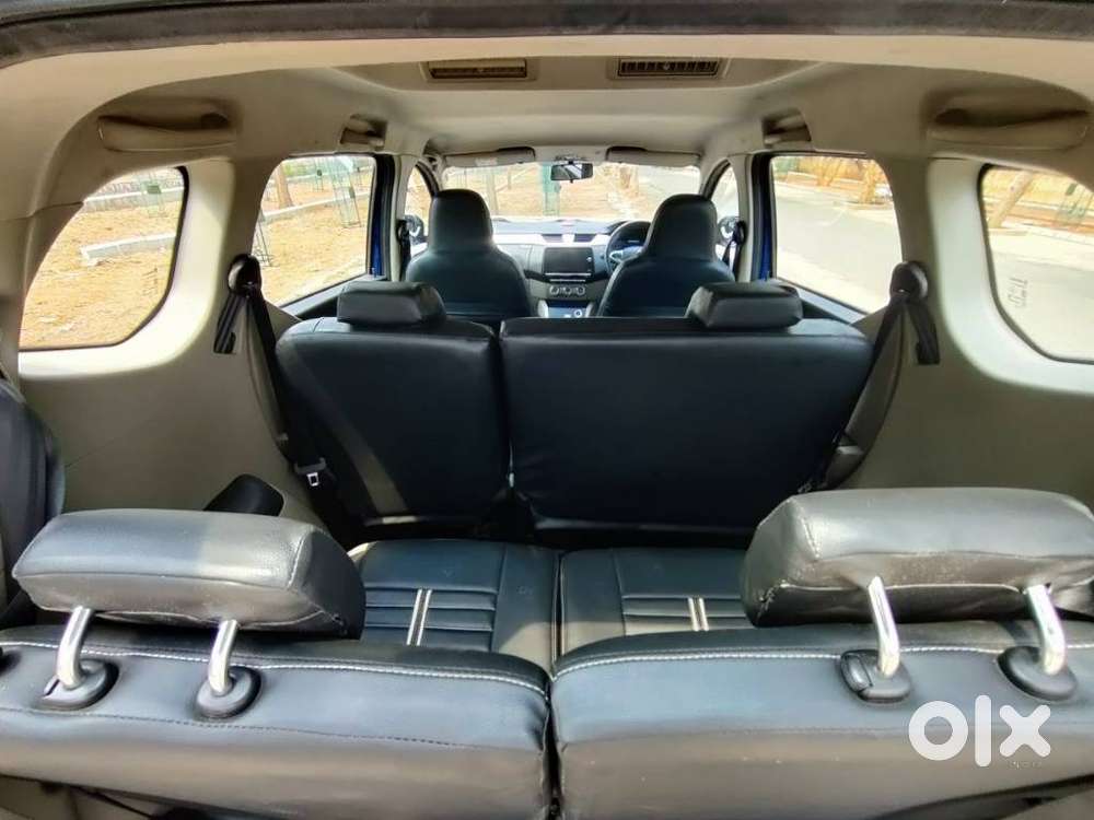 Renault Triber Rxz, 2022, Petrol