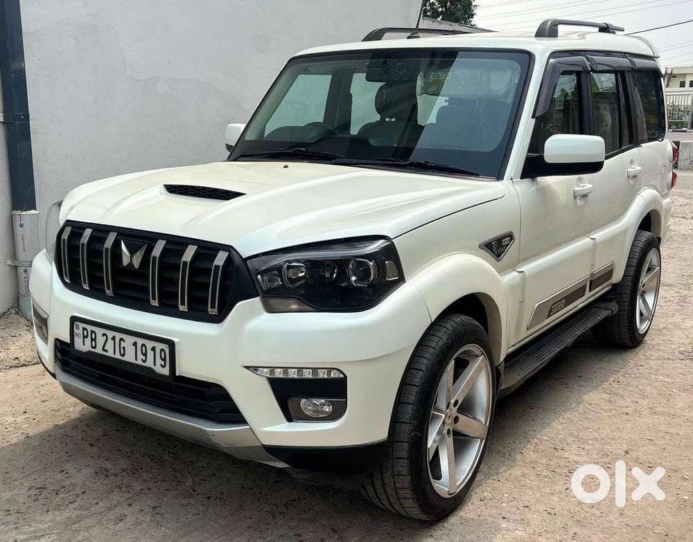 Mahindra Scorpio Classic, 2023, Diesel
