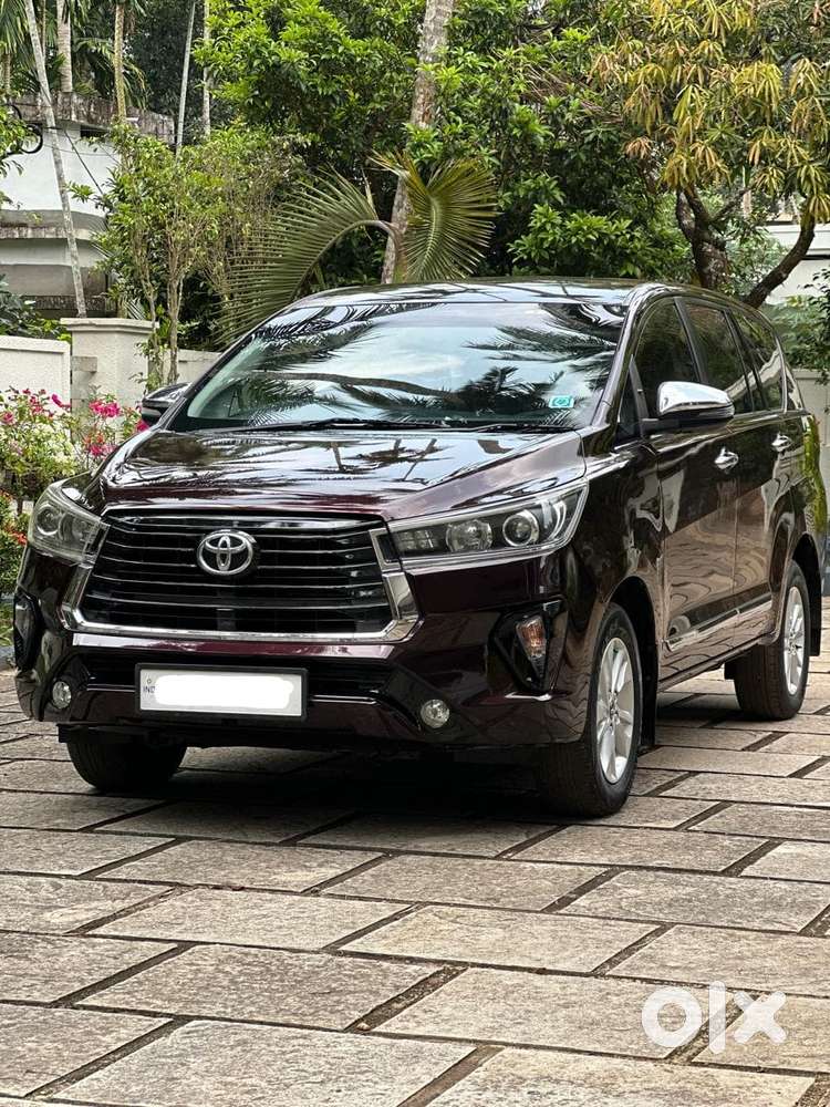 Toyota Innova Crysta 2.8z Automatic, 2017, Diesel
