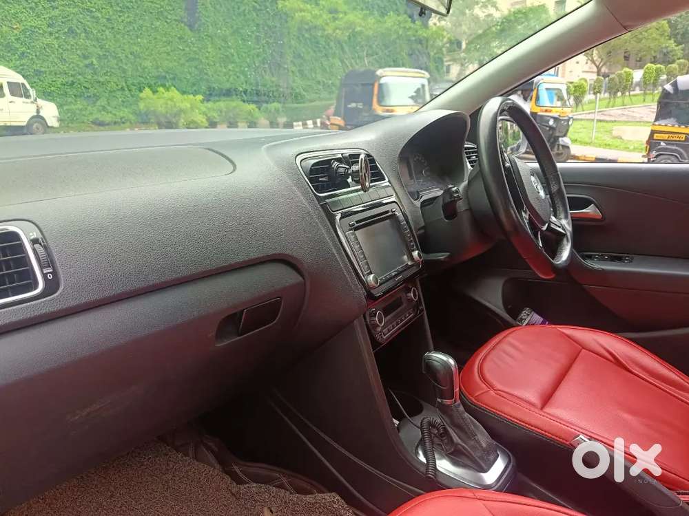Volkswagen Polo 2015 Petrol 40000 Km Driven