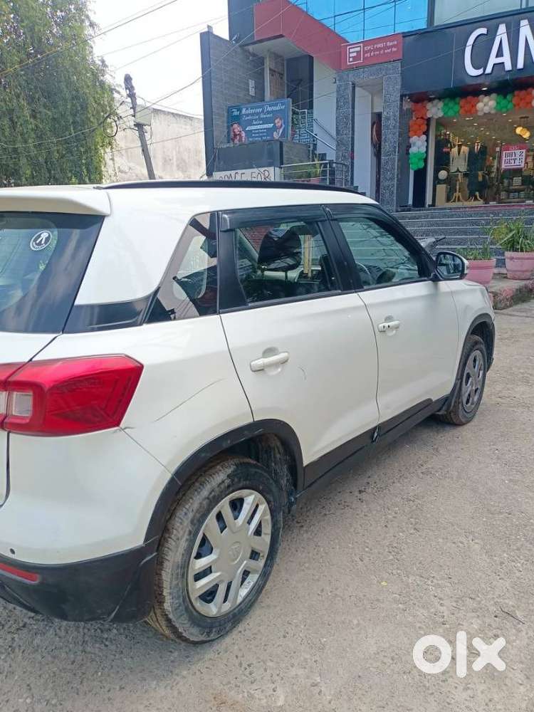Maruti Suzuki Brezza 1.5 Vxi Smart Hybrid, 2022, Petrol